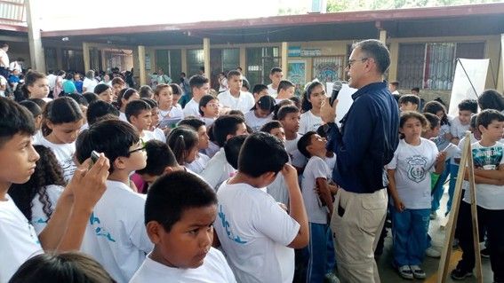 Primer concurso escolar de dibujo “Aves de Omoa 2025”